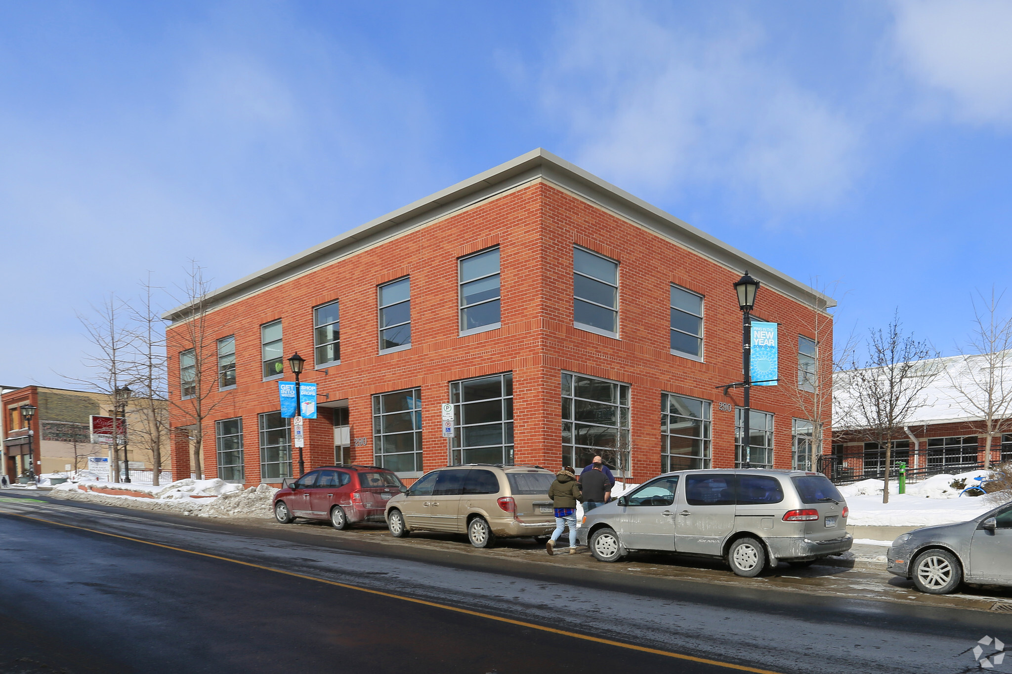 290 King St E, Kitchener, ON en alquiler Foto principal- Imagen 1 de 14