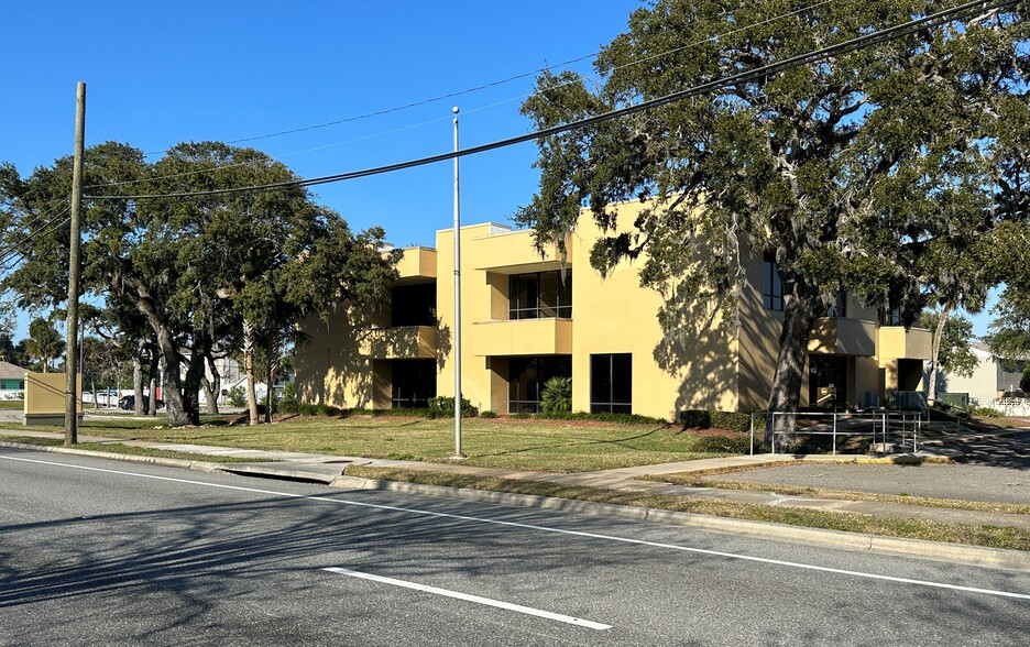 2111 S Ridgewood Ave, South Daytona, FL en venta - Foto del edificio - Imagen 1 de 9