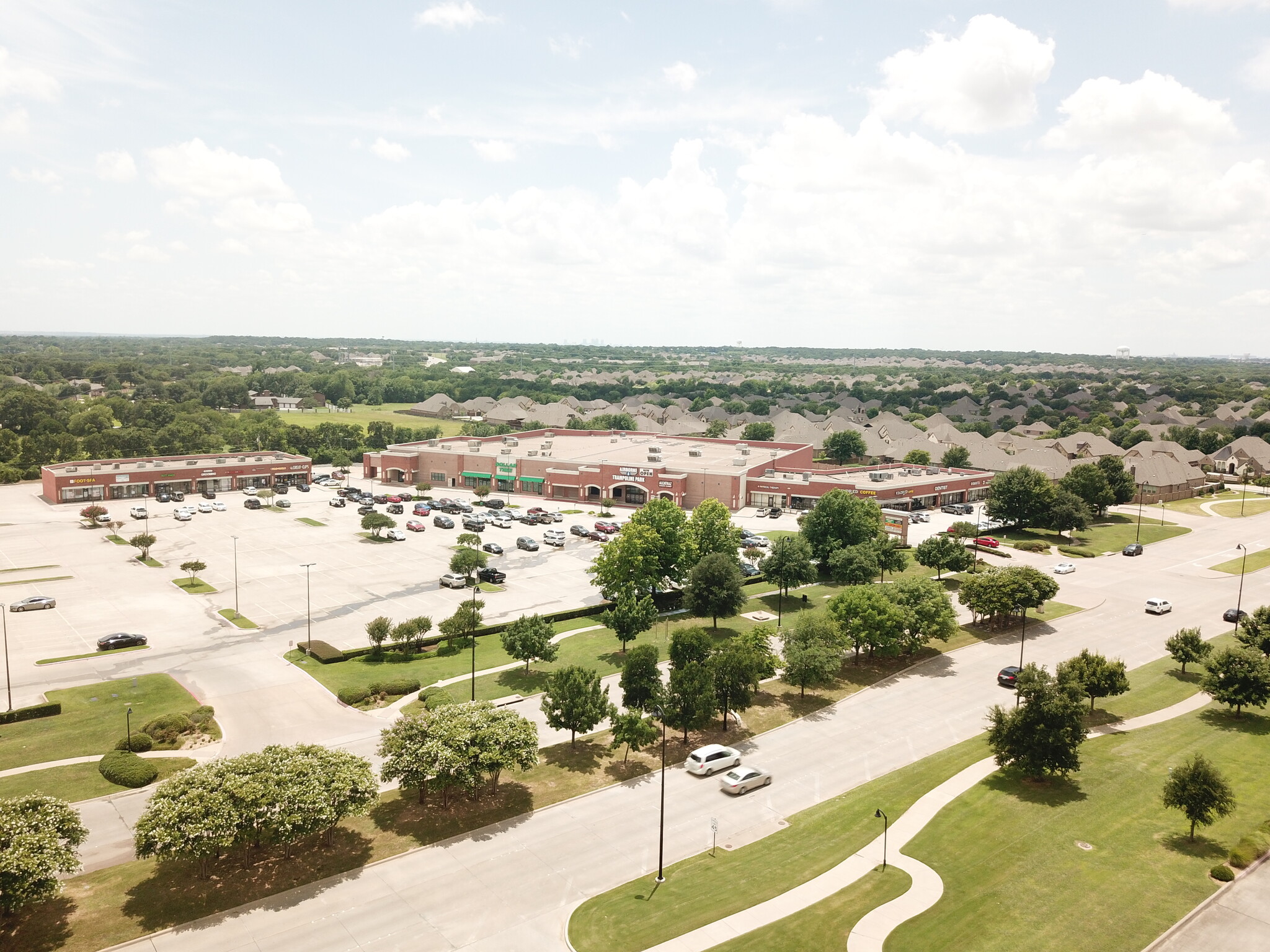 8415 Davis Blvd, North Richland Hills, TX en alquiler Foto del edificio- Imagen 1 de 9