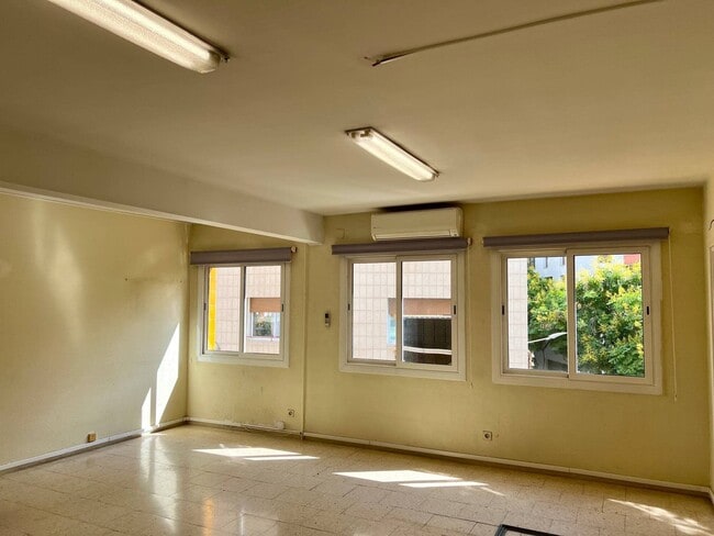 Más detalles de Oficina en alquiler