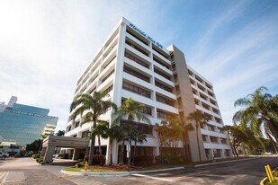 Offices at Doral Square - Inmueble