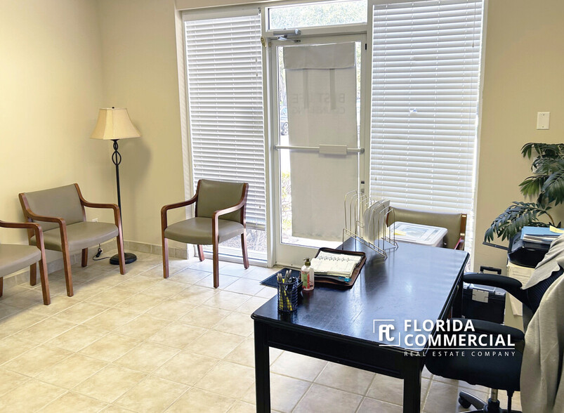 609-673 SE Central Pky, Stuart, FL en venta - Foto del interior - Imagen 3 de 11