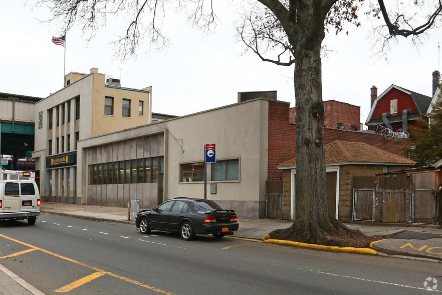 93-22 Jamaica Ave, Woodhaven, NY en alquiler - Foto del edificio - Imagen 2 de 5