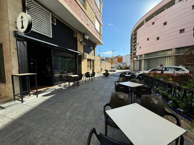 Más detalles de Plaça del Carbó, 7, Algemesí - Local en venta