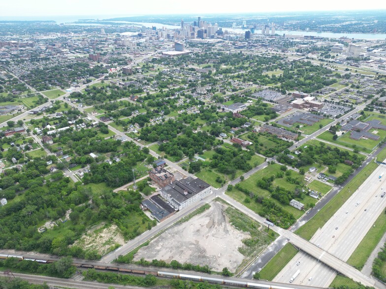 4445 Lawton St, Detroit, MI en venta - Vista aérea - Imagen 2 de 7