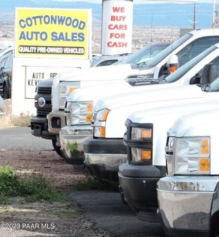 Car Dealership with Car Wash cartera de 2 inmuebles en venta en LoopNet.es - Foto del edificio - Imagen 1 de 2