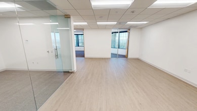 21700 Oxnard St, Woodland Hills, CA en alquiler Matterport 3D Scan- Imagen 1 de 2