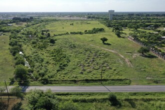 000 Central Avenue, Brownsville, TX - VISTA AÉREA  vista de mapa - Image1