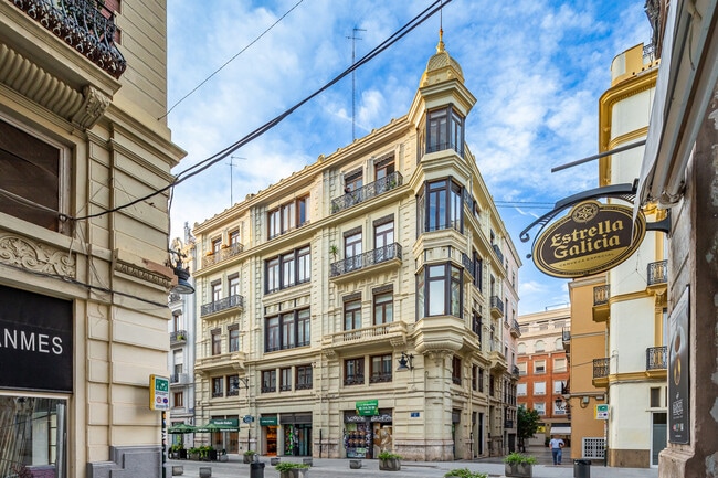 Más detalles de Carrer Lluís Vives, 7, València - Local en alquiler