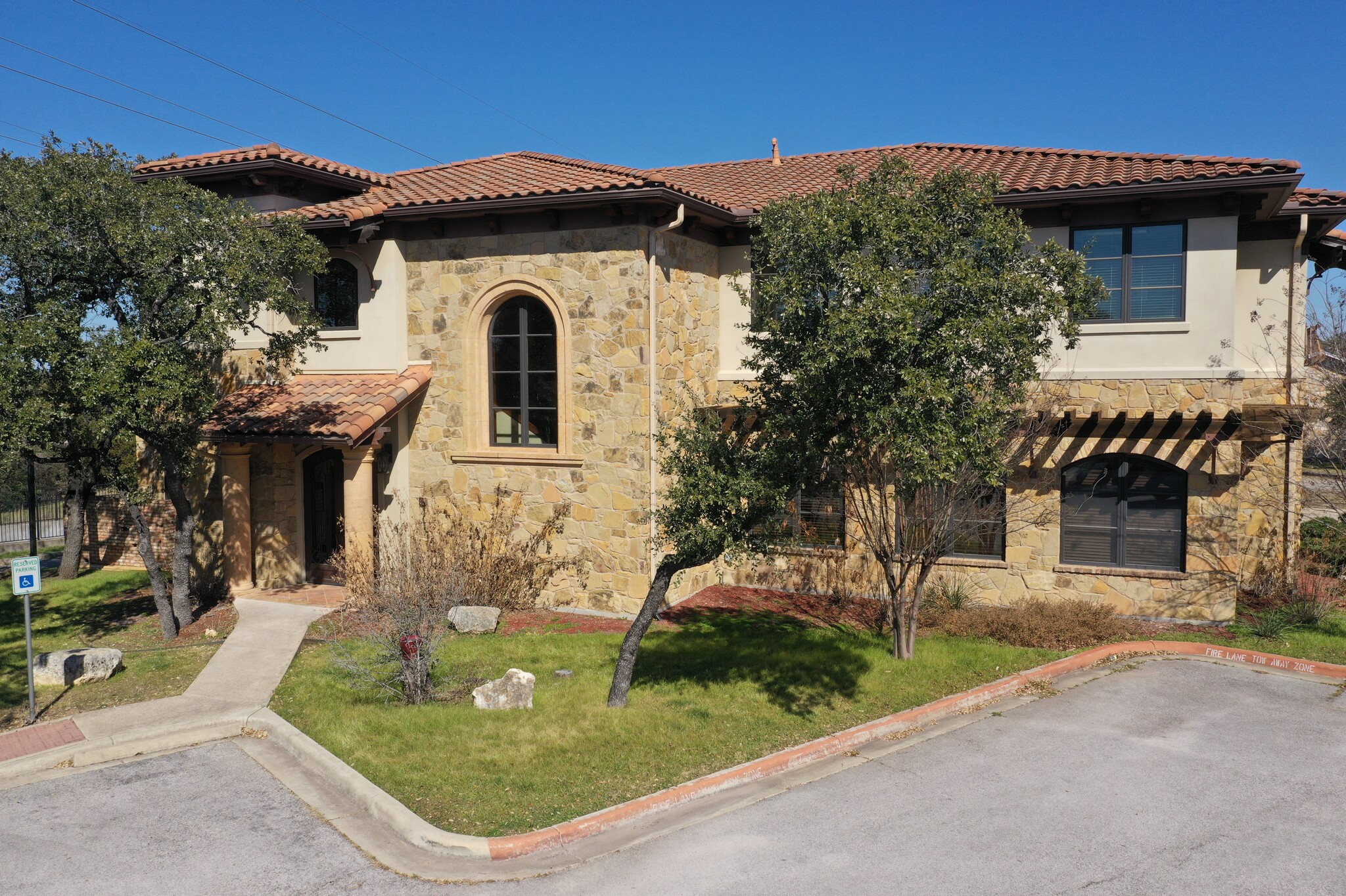 2220 Lakeway Blvd, Austin, TX en venta Foto del edificio- Imagen 1 de 7