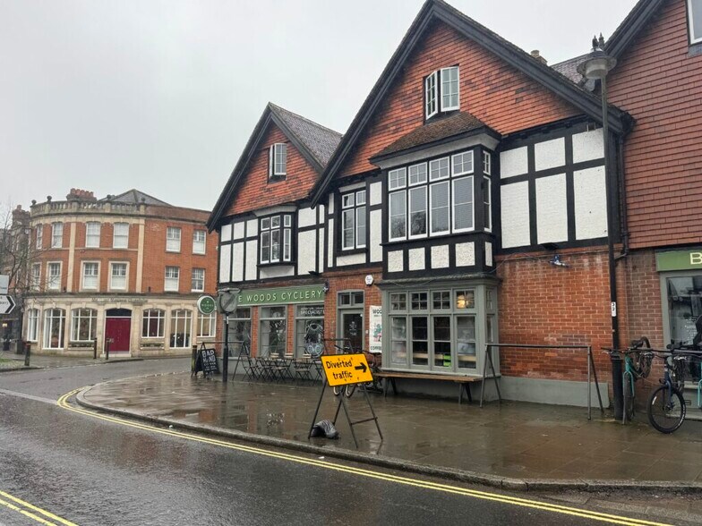 56 High St, Lyndhurst en venta - Foto del edificio - Imagen 2 de 3
