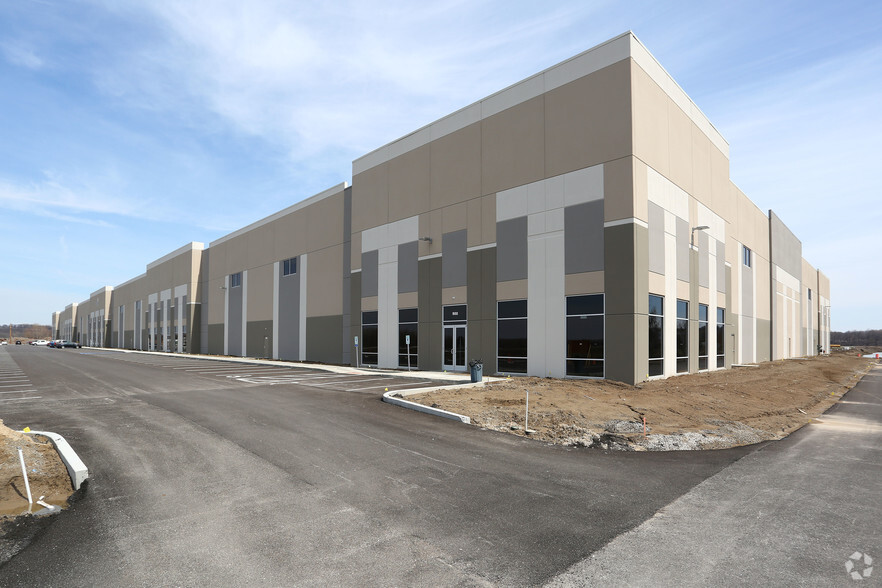 4801 Trade Access Blvd, Hazelwood, MO en alquiler - Foto del edificio - Imagen 2 de 3