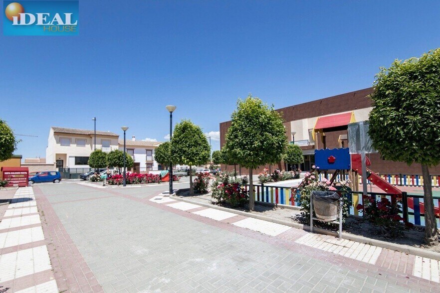 Edificio residencial en Chauchina, Granada en venta - Foto del edificio - Imagen 3 de 37