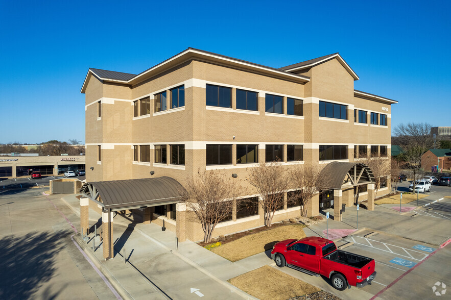 6050 Southwest Blvd, Fort Worth, TX en alquiler - Foto del edificio - Imagen 2 de 5