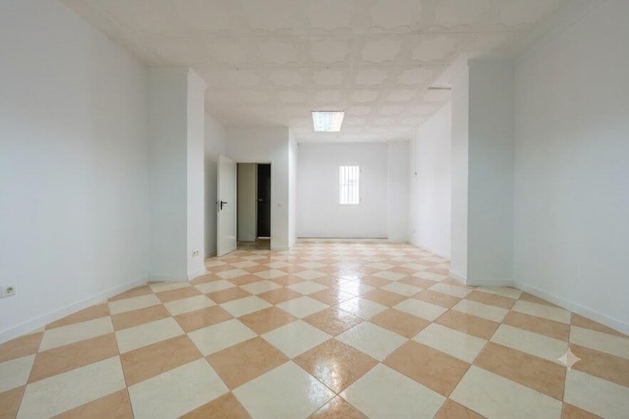 Calle Alfarería, 62, Pilas, Sevilla en venta - Foto del edificio - Imagen 3 de 16