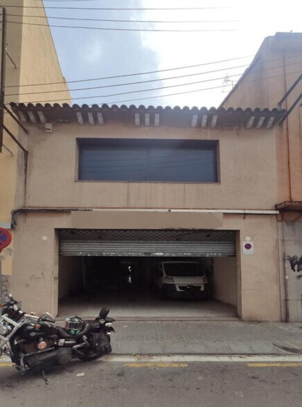 Edificios en Cirera cartera de 2 inmuebles en venta en LoopNet.es - Foto del edificio - Imagen 2 de 21