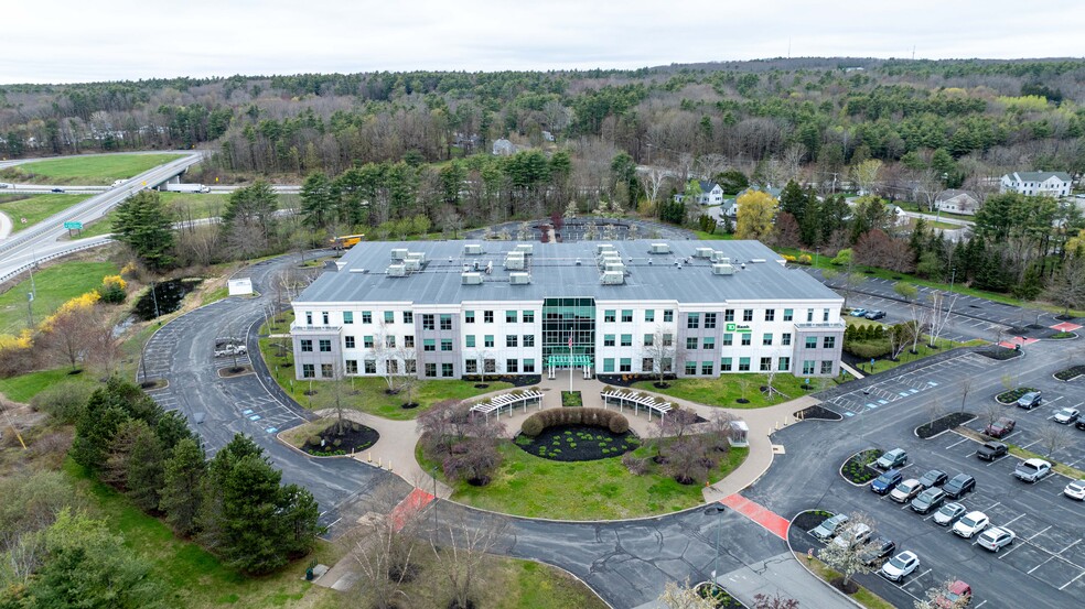 70 Gray Rd, Falmouth, ME en alquiler - Foto del edificio - Imagen 2 de 13