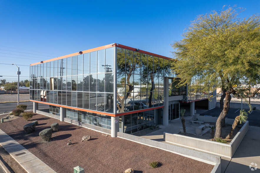 4067 E Grant Rd, Tucson, AZ en alquiler - Foto del edificio - Imagen 2 de 9