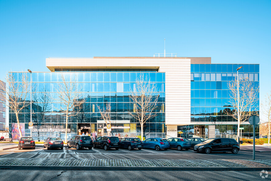 Avenida de Bruselas, 6, Alcobendas, Madrid en alquiler - Foto del edificio - Imagen 2 de 3