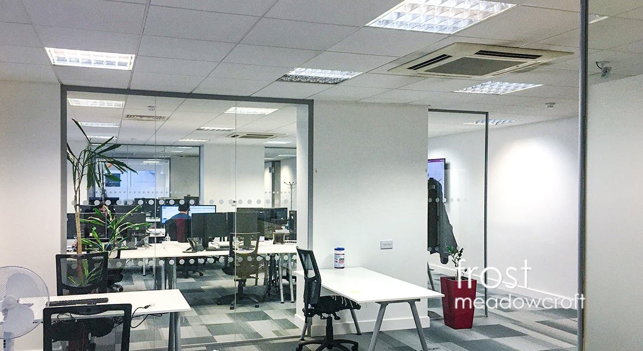 10-15 The Blvd, London, LND SW6 2UB - Unidad 1 -  - Foto del interior - Image 2 of 3