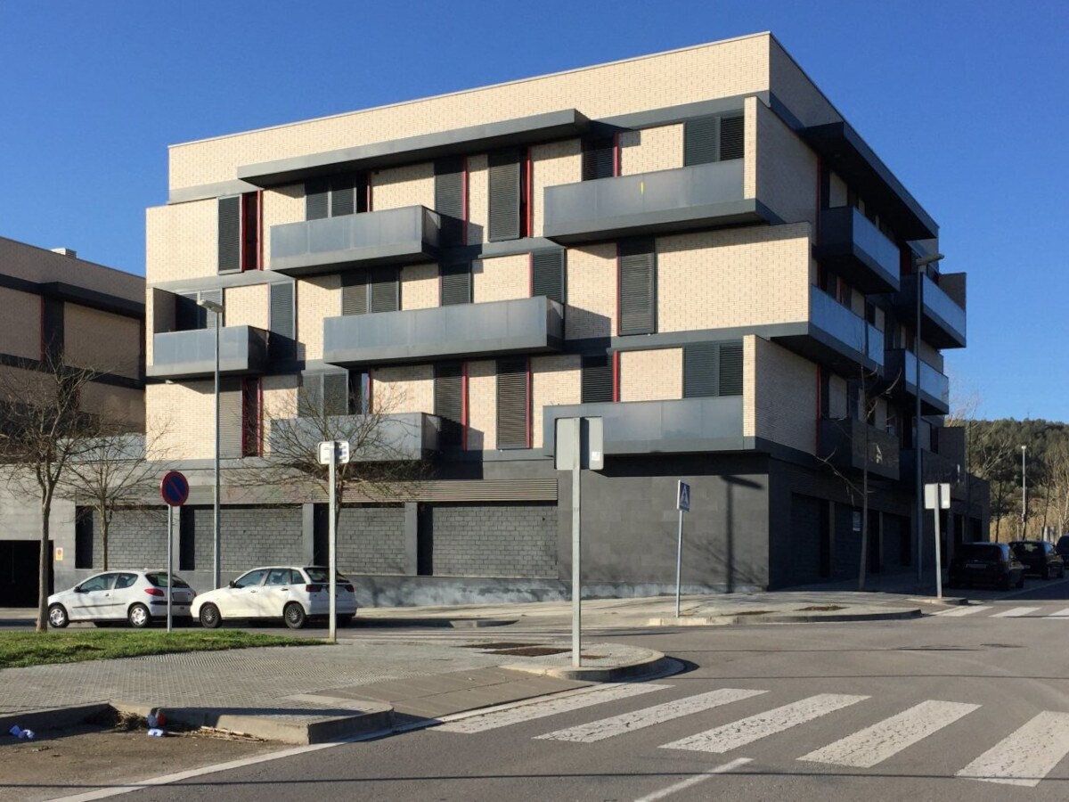 Edificio residencial en Sentmenat, Barcelona en venta Foto del edificio- Imagen 1 de 2