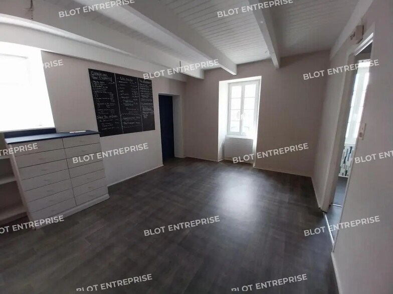 Local en Landerneau en venta - Foto del interior - Imagen 2 de 10