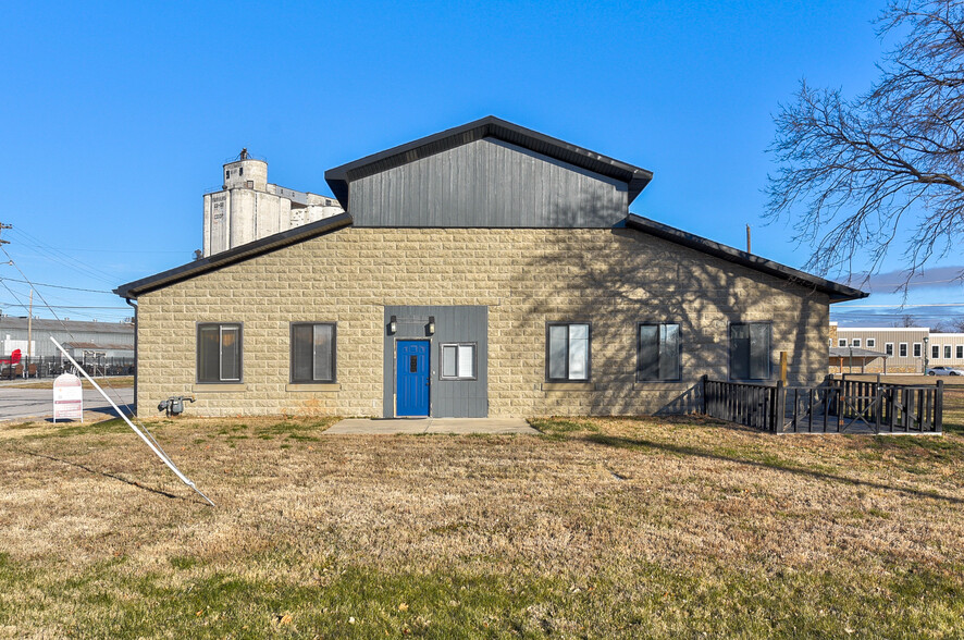 250 Broad St, Greenwood, NE en venta - Foto del edificio - Imagen 1 de 40