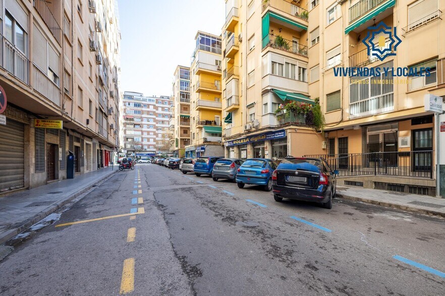 Calle Ángel Barrios, 3, Granada, Granada en venta - Foto del edificio - Imagen 2 de 32