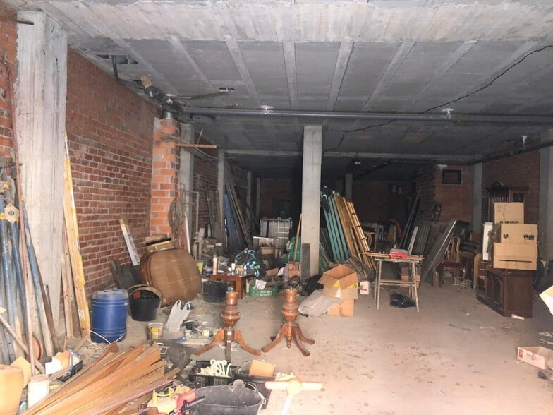 Local en Ponferrada, León en venta - Foto del edificio - Imagen 2 de 6