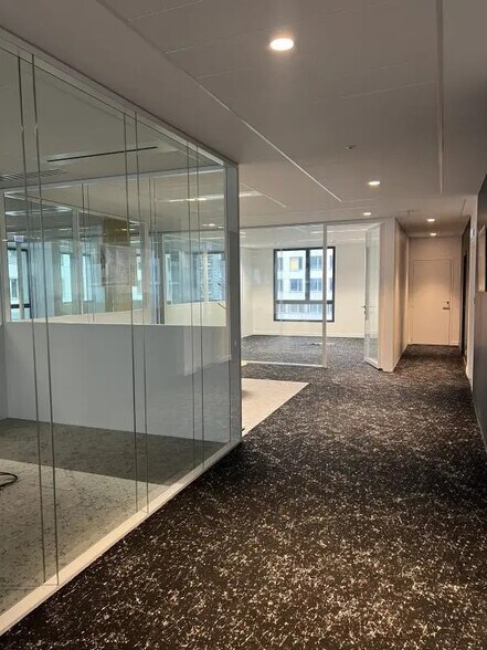 7 Rue Stephenson, Montigny-le-Bretonneux en venta - Foto del interior - Imagen 3 de 7