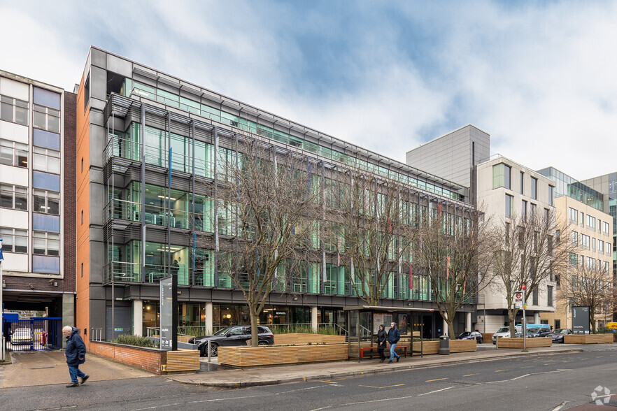 71-75 Uxbridge Rd, London en alquiler - Foto del edificio - Imagen 1 de 13