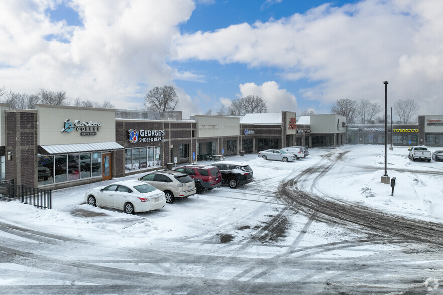 3673 Lexington Ave N, Arden Hills, MN en alquiler - Foto del edificio - Imagen 3 de 6