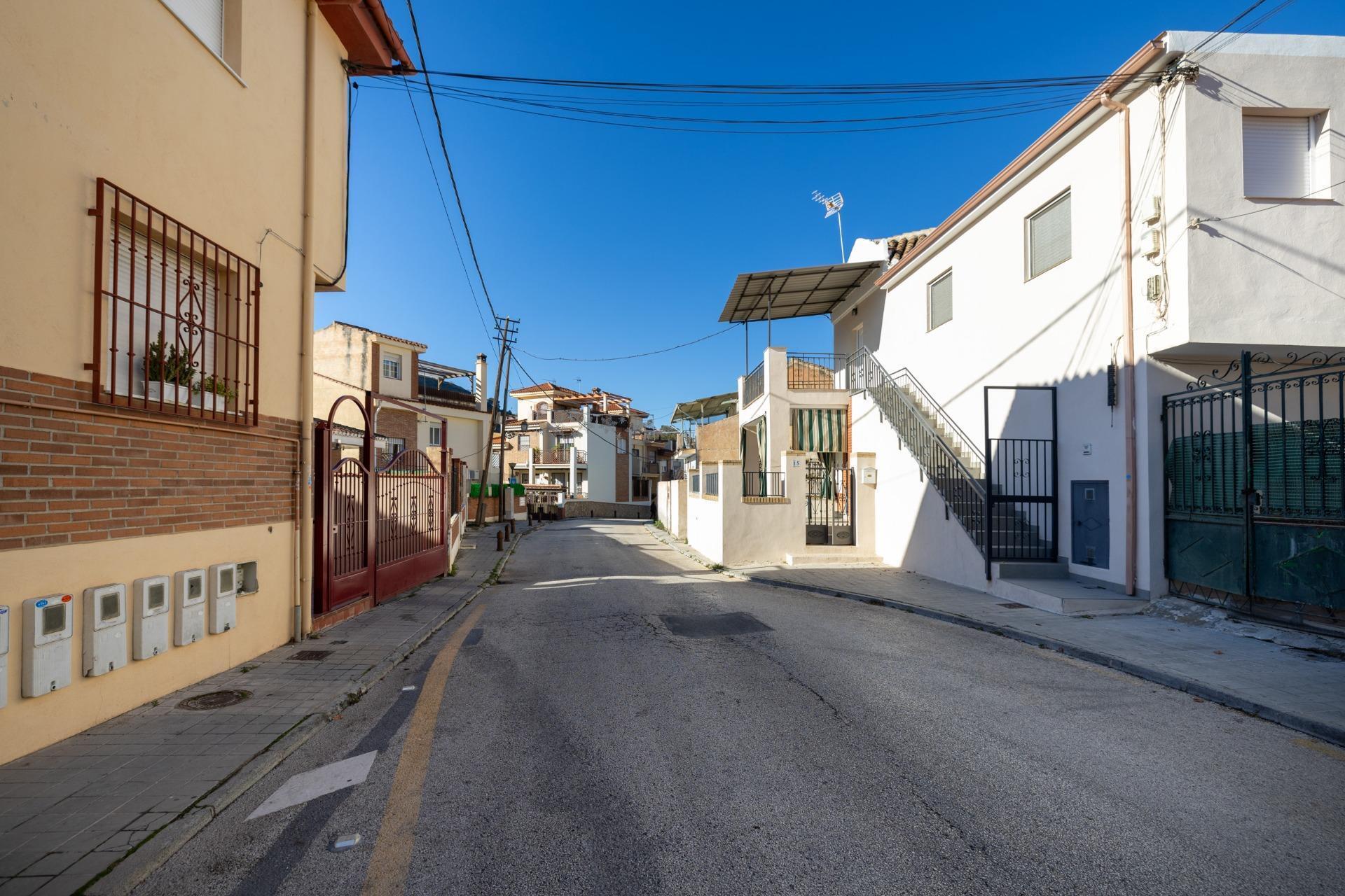 Ordesa Lan, 13, Granada, Granada en venta Foto principal- Imagen 1 de 17