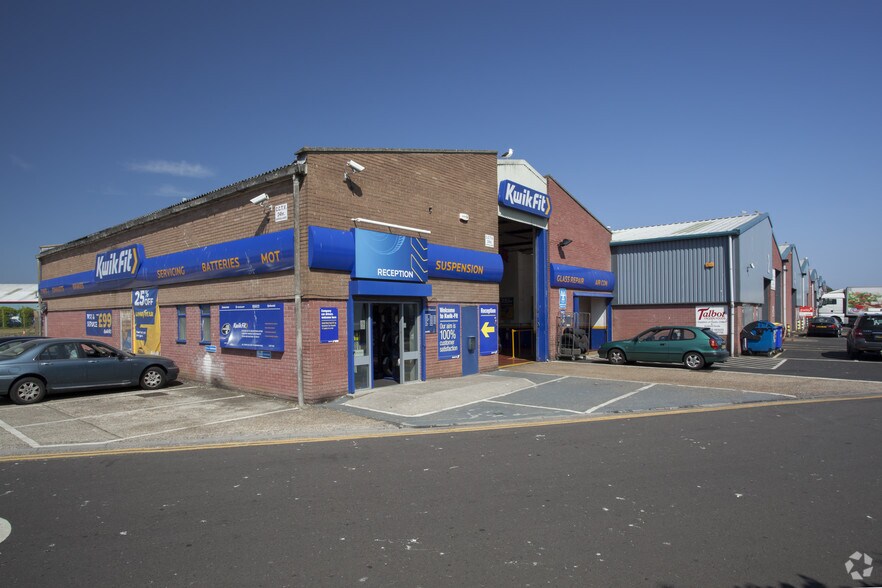 Airfield Way, Christchurch en alquiler - Foto del edificio - Imagen 2 de 21