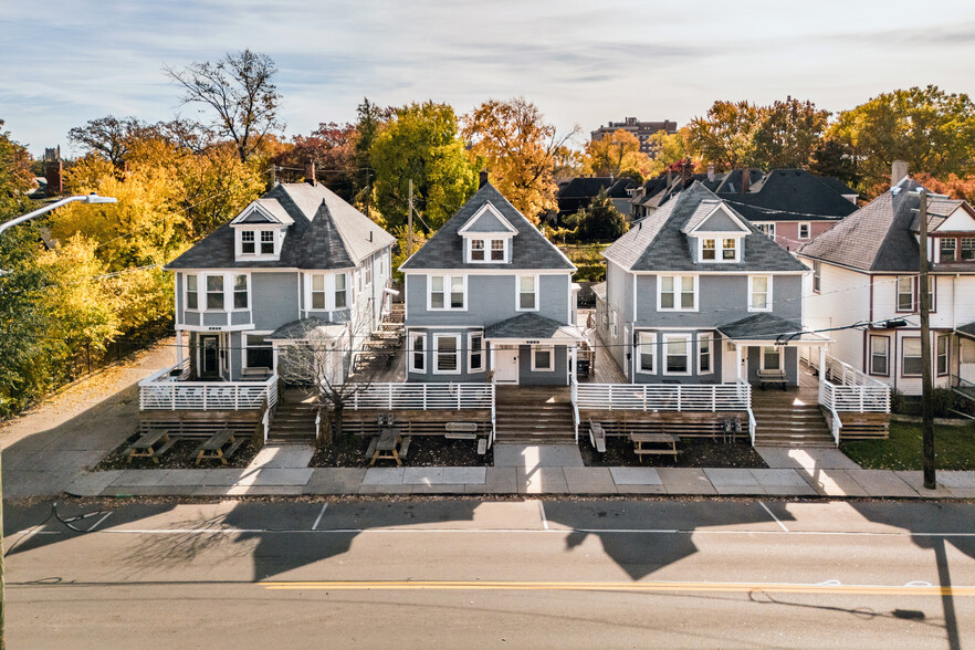 8116 Kercheval St, Detroit, MI en venta - Foto del edificio - Imagen 2 de 18