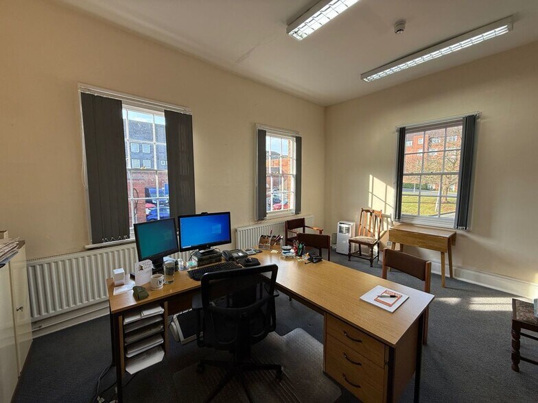 64 Friar St, Droitwich en venta - Foto del interior - Imagen 3 de 8