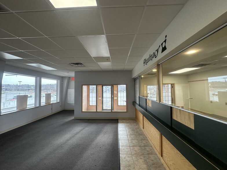 35 Bridge St, Gardiner, ME en alquiler - Foto del interior - Imagen 3 de 11