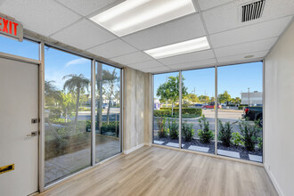 429 Northlake Blvd, North Palm Beach, FL en alquiler Foto del interior- Imagen 1 de 23