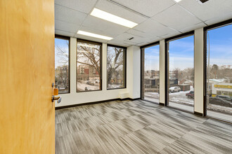 301 14th St NW, Calgary, AB en alquiler Foto del interior- Imagen 2 de 3