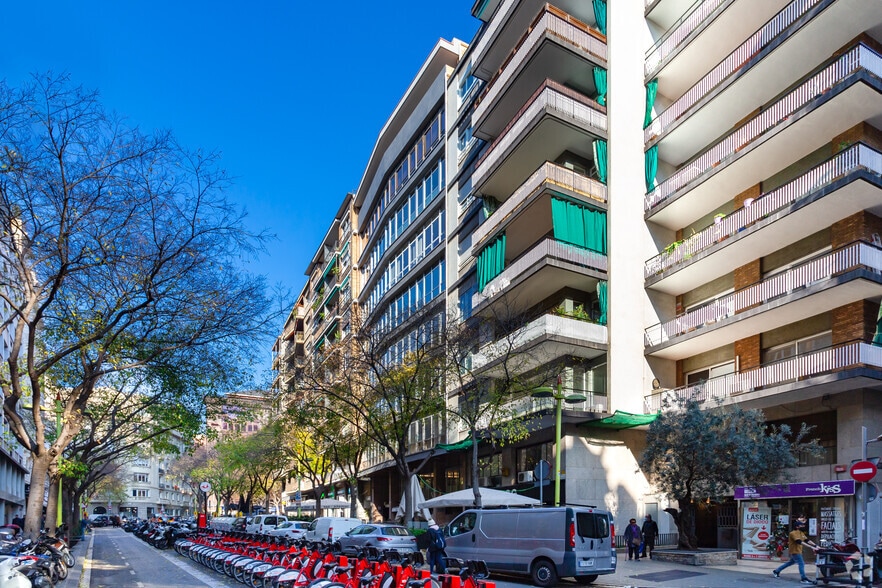 Oficina en Barcelona, Barcelona en venta - Foto del edificio - Imagen 2 de 4