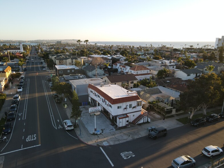 4888 Cass St, San Diego, CA en alquiler - Foto del edificio - Imagen 2 de 5