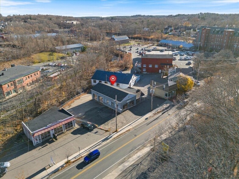 46 Elm St, Amesbury, MA en alquiler - Foto del edificio - Imagen 3 de 15