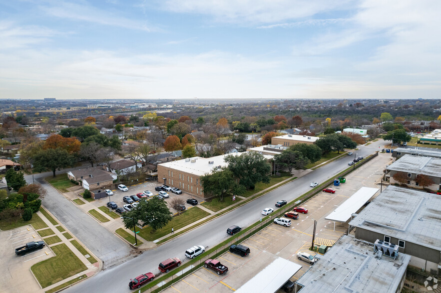 4717 Fletcher Ave, Fort Worth, TX en alquiler - Foto del edificio - Imagen 3 de 5