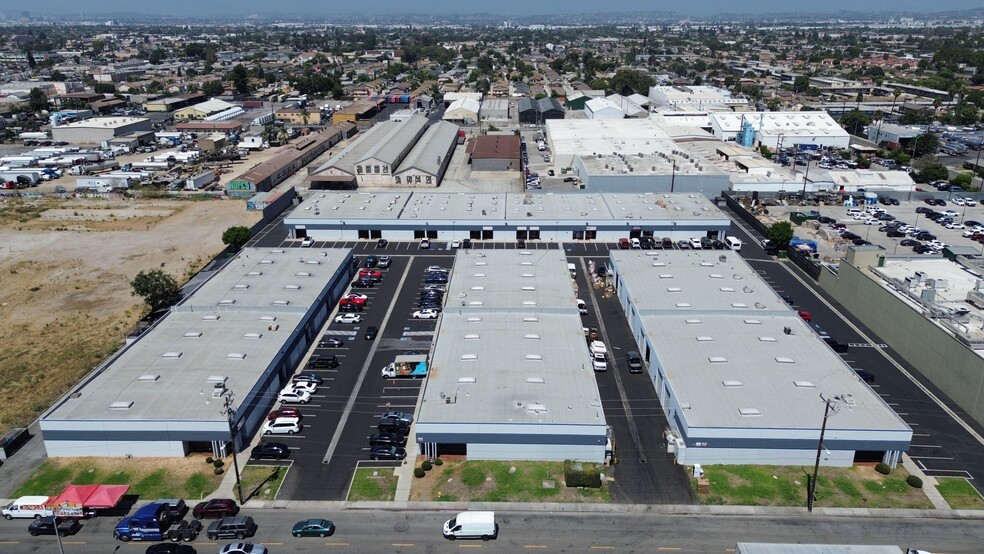 4901 Patata St, Cudahy, CA en alquiler - Foto del edificio - Imagen 3 de 9