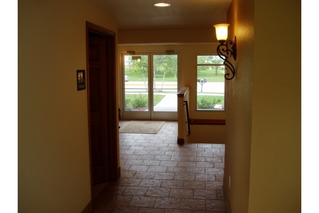 1519 E Washington St, West Bend, WI en alquiler - Foto del interior - Imagen 3 de 8