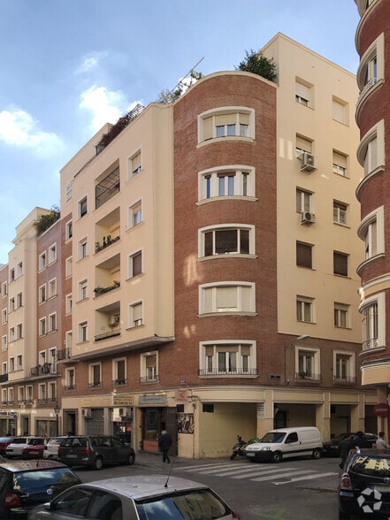 Calle de Escosura, Madrid, Madrid en alquiler - Foto principal - Imagen 1 de 1
