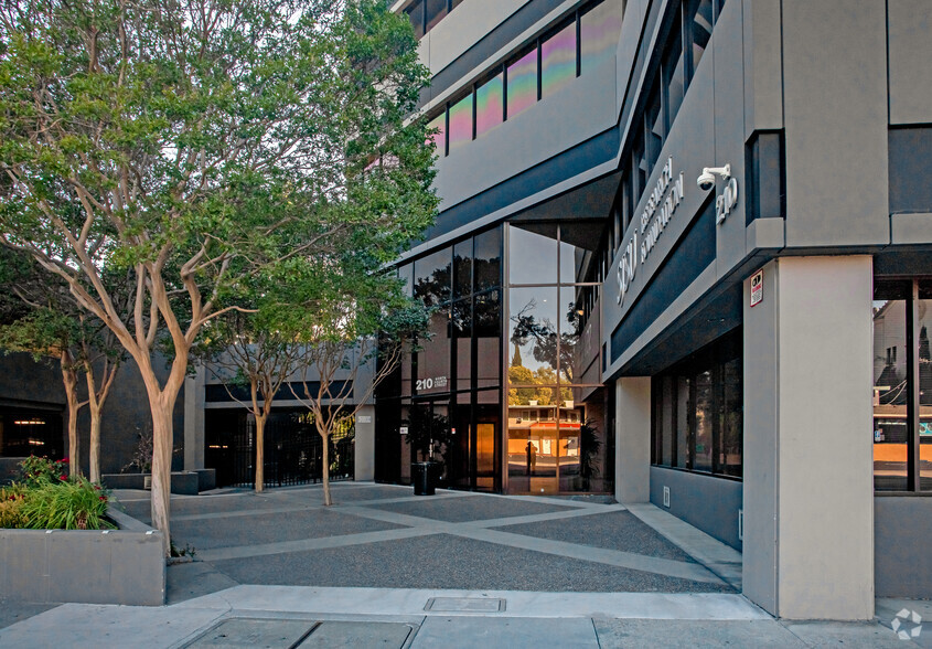 210 N 4th St, San Jose, CA en alquiler - Foto del edificio - Imagen 3 de 18