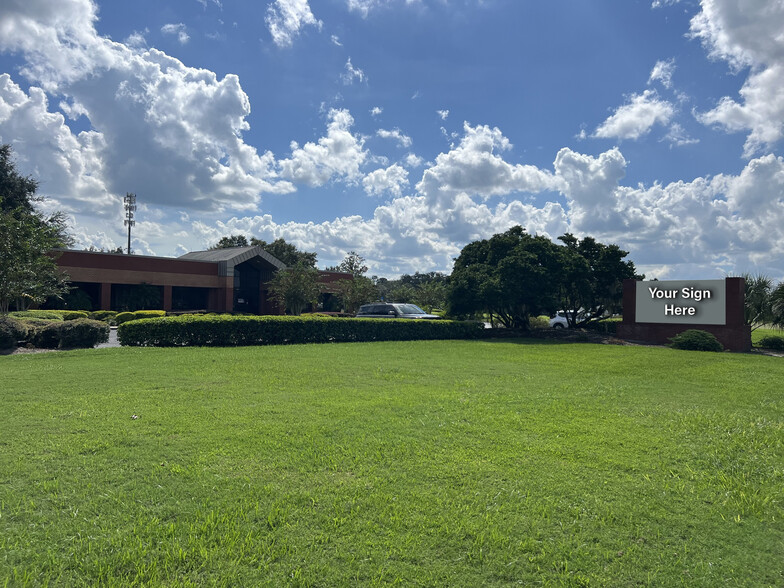 702 Tillman Pl, Plant City, FL en venta - Foto del edificio - Imagen 3 de 23