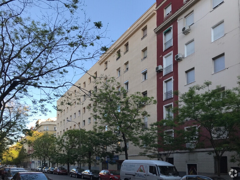 Calle Maíquez, 31, Madrid, Madrid en alquiler - Foto del edificio - Imagen 2 de 2