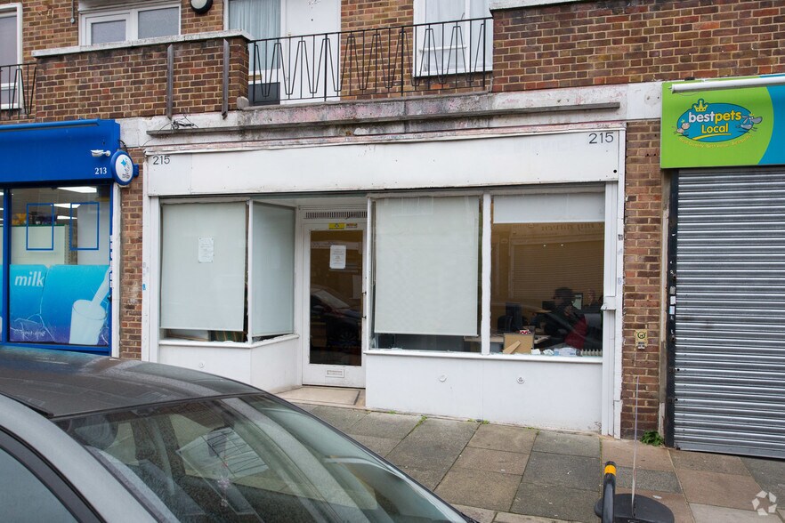 205-217 Amesbury Ave, London en alquiler - Foto del edificio - Imagen 3 de 12